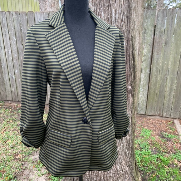 EUC Soho Apparel army green/black szM - Picture 1 of 6